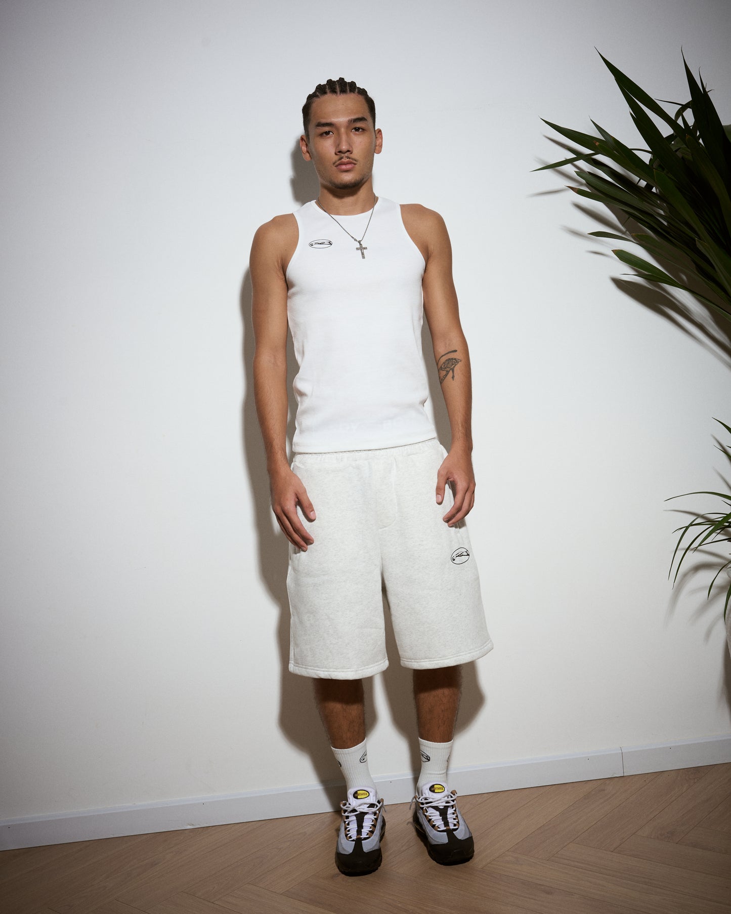 HDB SWEATSHORTS