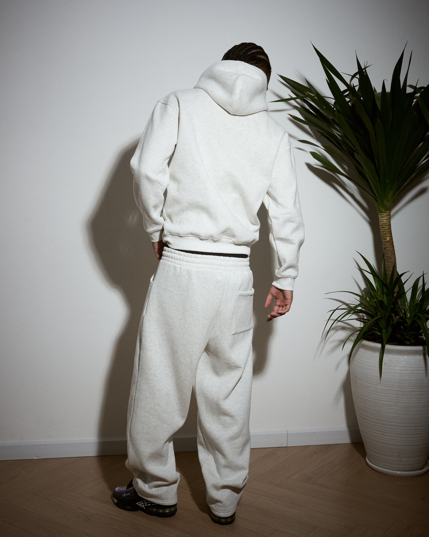 HDB SWEATPANTS