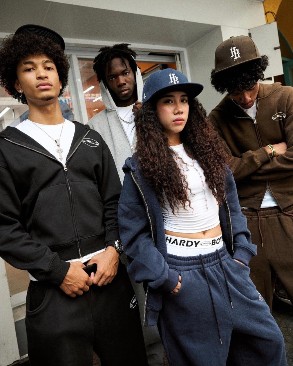 HDB ZIP-UP HOODIE